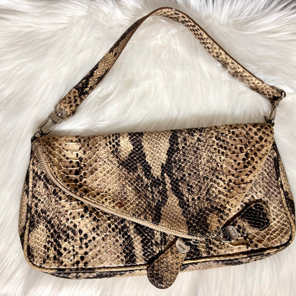 ❣️PRÜNE❣️ Flap Over Hand Bag